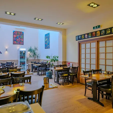 Hotel Münchner Hof-3